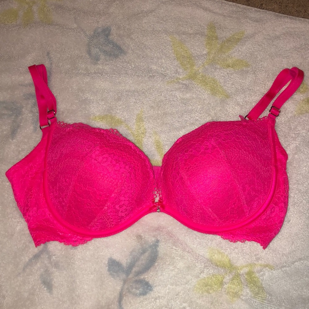 Victoria’s Secret very sexy bra
